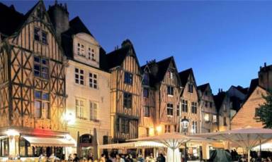 Excelia Business School  La Rochelle, Tours, Paris  Excelia