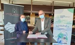 Excelia et le lycée hôtelier de La Rochelle lancent un parcours commun en sommellerie, tasting, commercialisation des vins et spiritueux