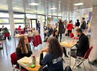 étudiants en forum entreprises